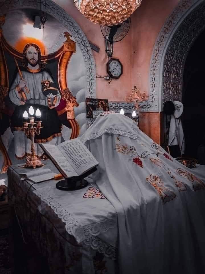 أما أنا فبكثرة رحمتك أدخل بيتك، وأسجد قدام هيكل قدسك بمخافتك.