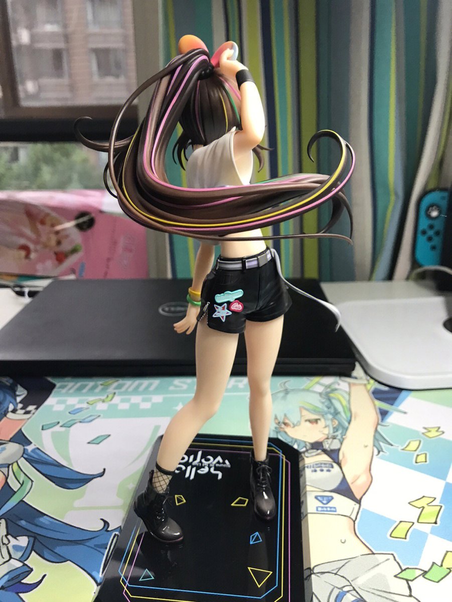 Cecily1989417's tweet photo. I received a Kizuna AI figure.
It's so cute!
Can be displayed in the room🥰 https://t.co/WYNbn1gRO4