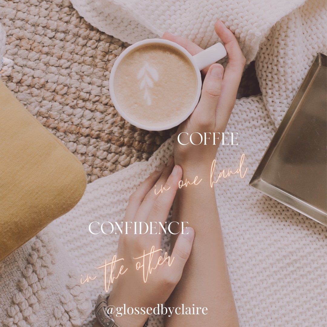 Saturday morning mood 😉 ☕️ Autumn is definitely here this morning with that rain ☔️! Autumn to me means cosy cardis, leafy walks and spiced coffees so I’m not complaining! What’s your favorite thing about Autumn? 🍁  
.
.
.
.
#irishbusiness #irishmua #dublinmua #