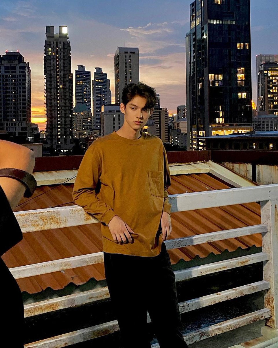 brightpics_'s tweet photo. American Boy🥹🫶🏻🌃  #bbrightvc https://t.co/4eQrkWJDmn