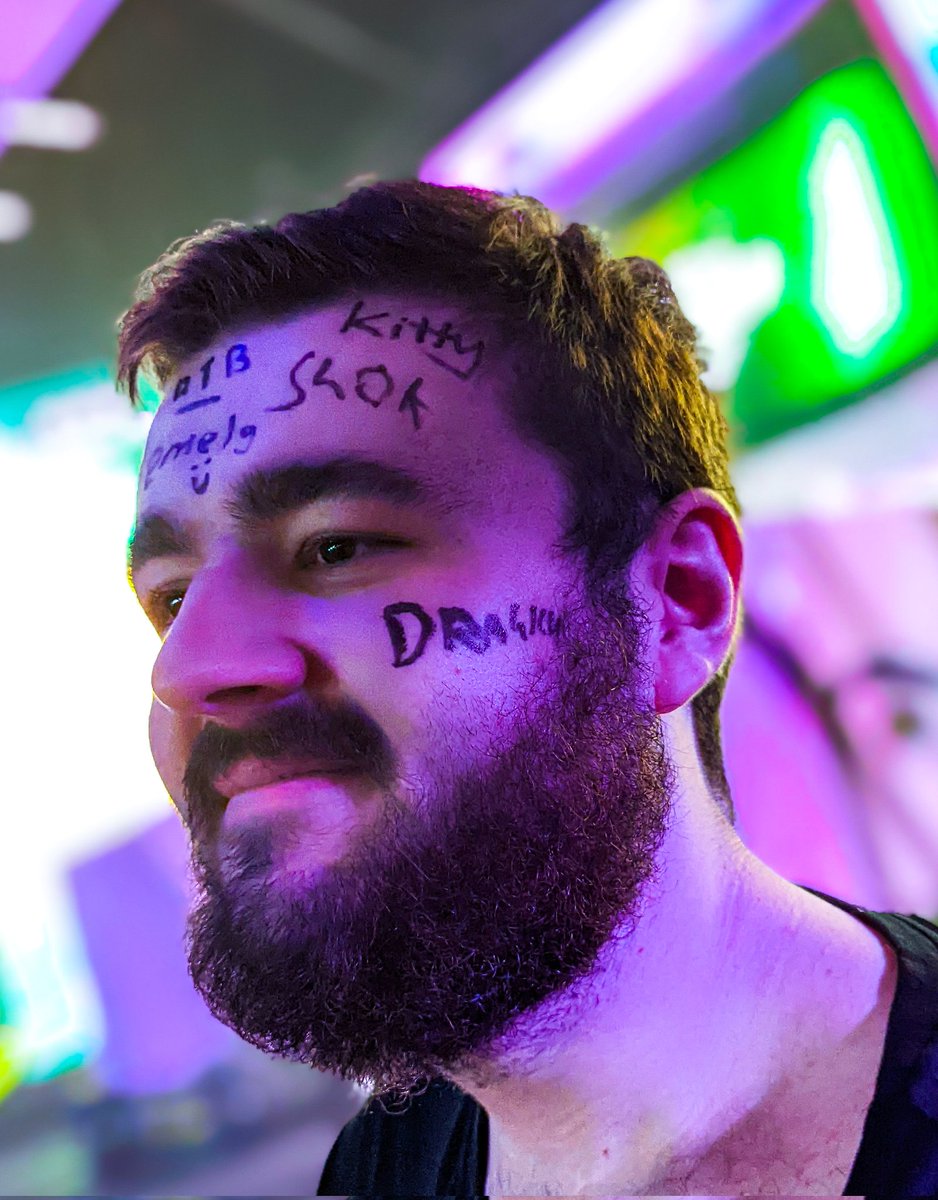 We found the REAL face of the <a href="/LCO/">LCO</a> 

(And then lost him, can someone tag this 👑)