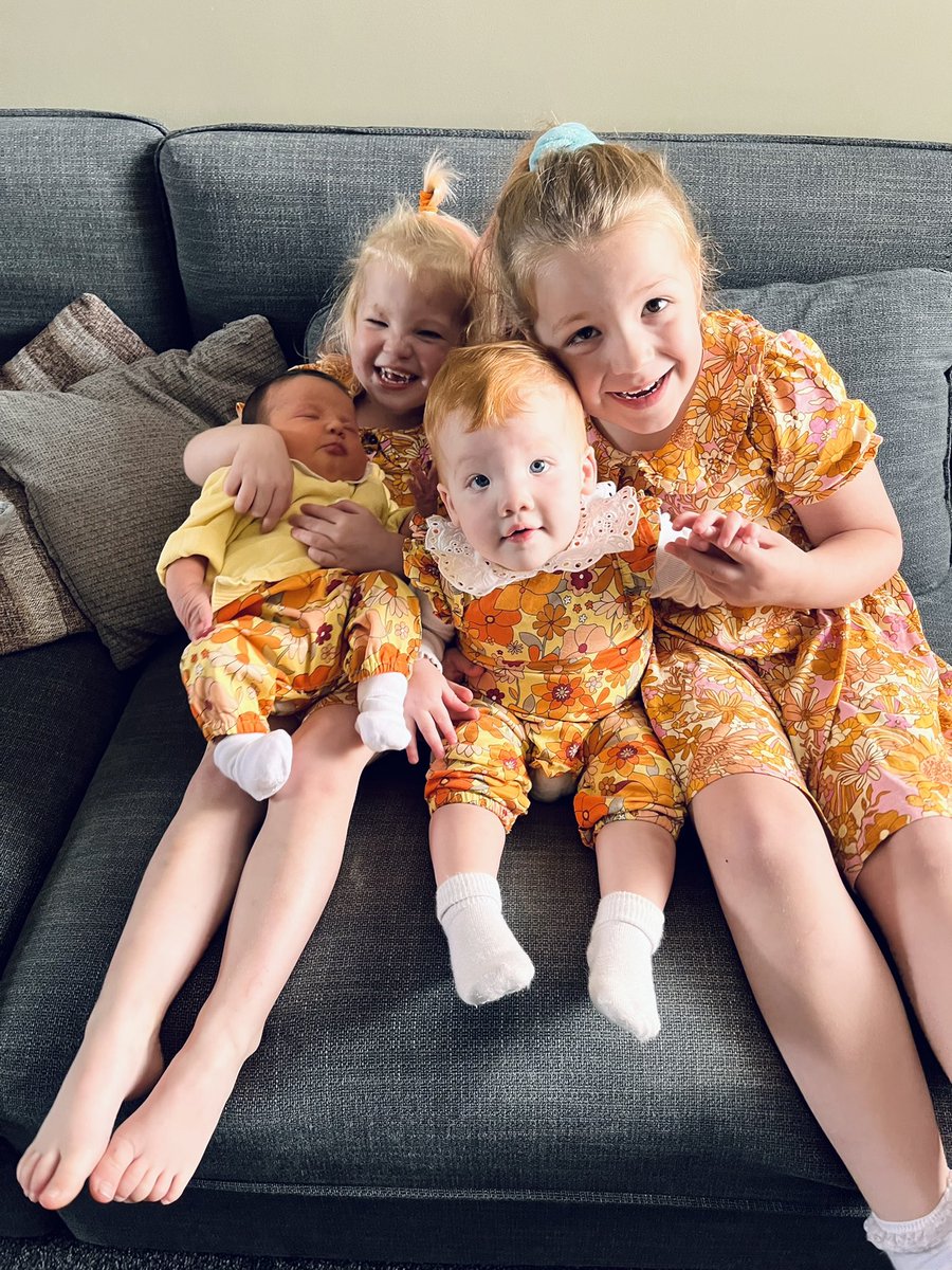 pipheaney's tweet photo. our first week as a family of 6 has been incredible, so much love to give to my girl gang💓 https://t.co/dsLu6b4U4W