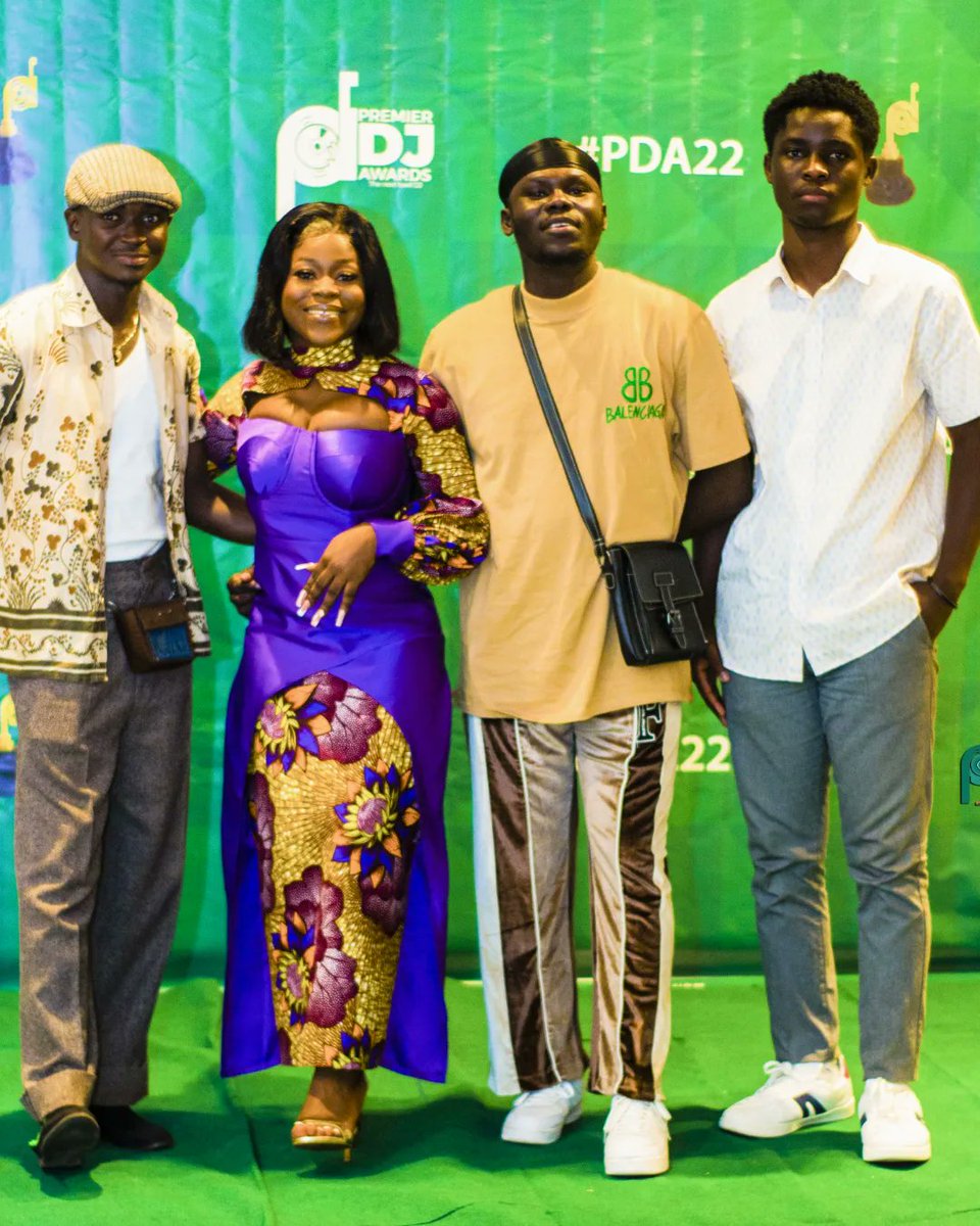 premierdjawards's tweet photo. FEW PICTURES OF THE GREEN CARPET.
#premierdjawards22 #PDA22 #dj #GhanaDJs #internationaldjs #thenextleveldj #skills #talents #music #share #djs #africandjs #GlobalDjs https://t.co/ok6NWhoYP8