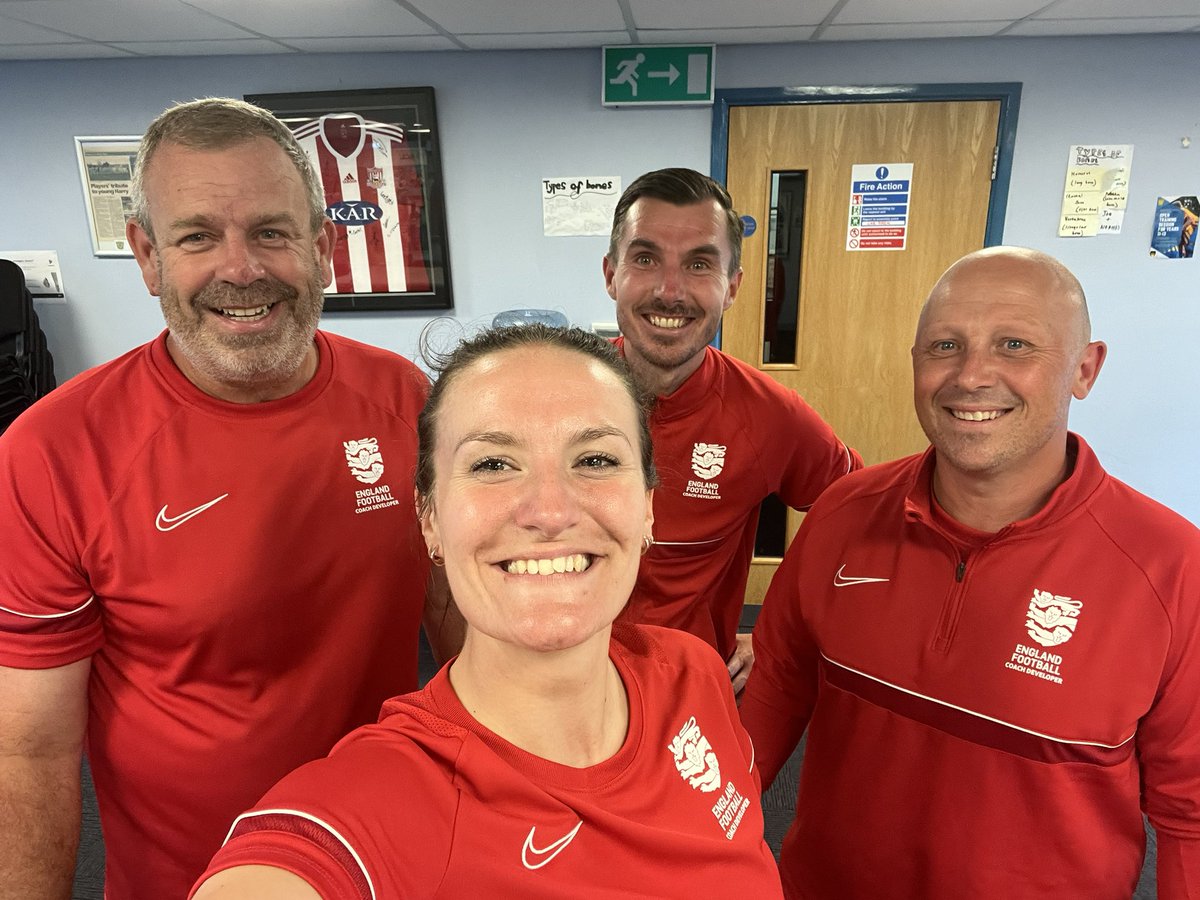aliceweaving's tweet photo. UEFA C Module 2 Coach Developer Crew 👊 

A huge shoutout to this team: @Chicks40, @jamie_dockree, @DanielPiper3 &amp; Andy Martino. New challenges, new experiences, new learnings ✅

Great to engage with coaches again and see those 💡 moments happening!

@EnglandLearning https://t.co/ISsjcMq2Jr