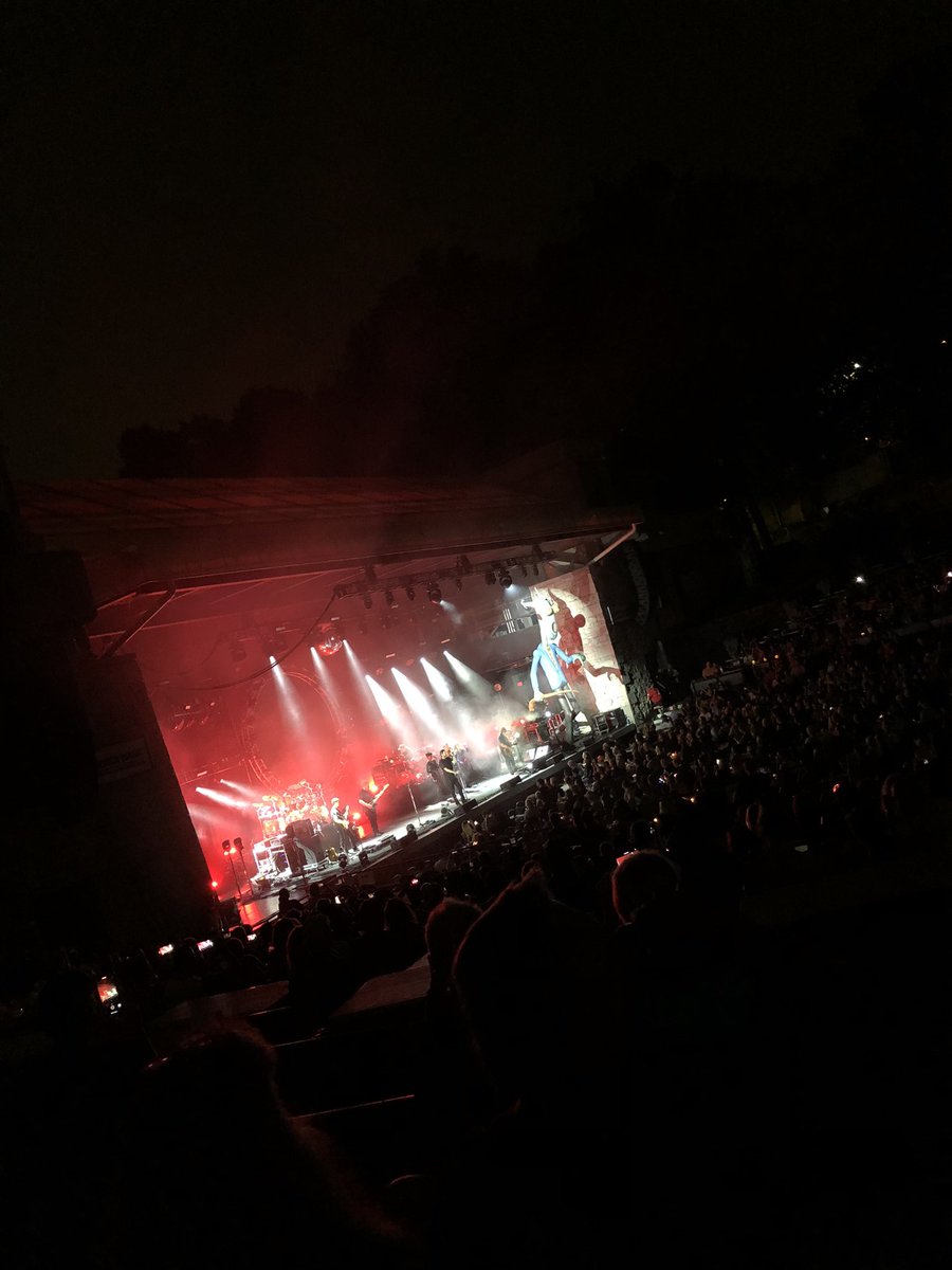 Hey teacher leave those kids alone