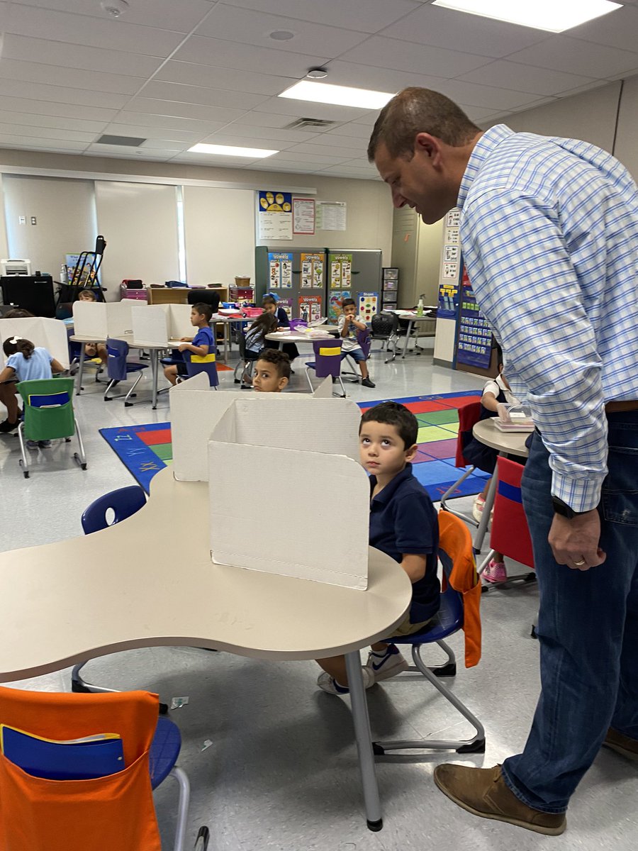 Alicante Ave. Tigercubs tweet media