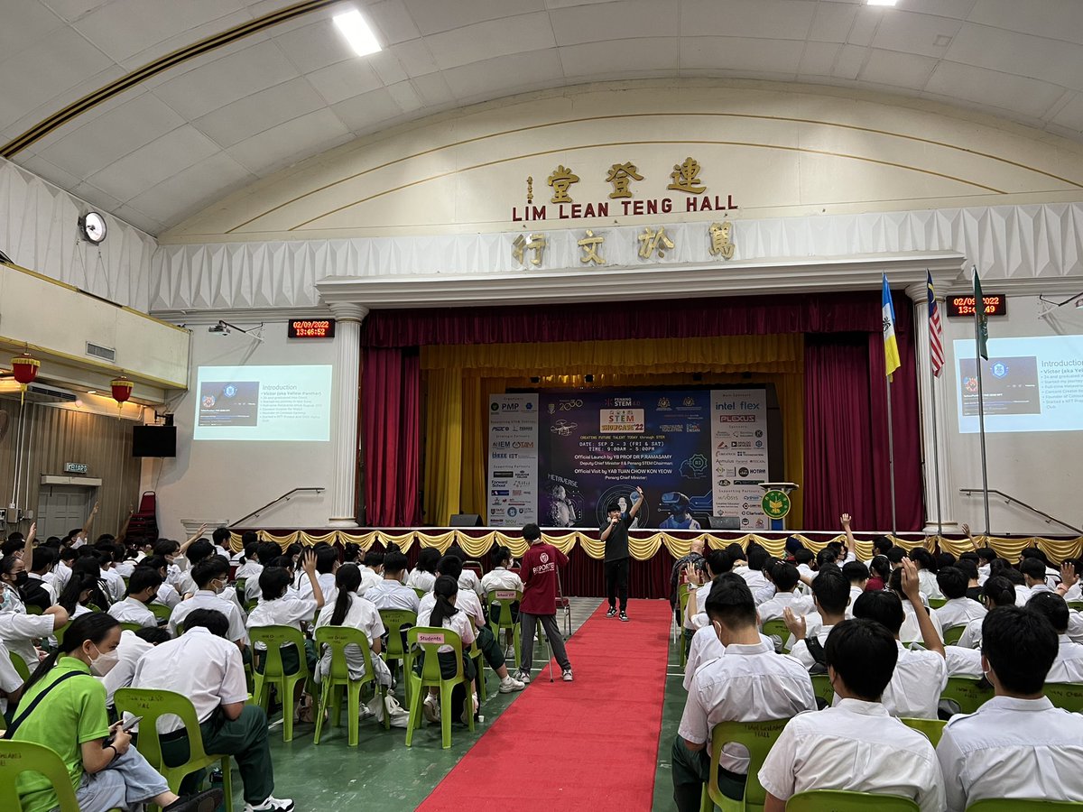 yellowpantherx's tweet photo. GM just gave a talk about Web3 to the next generation 🫶🏻 we are early  WAGMI!!!

#STEM #NFT #Web3 #NFTCommunity https://t.co/vKEGrposUs