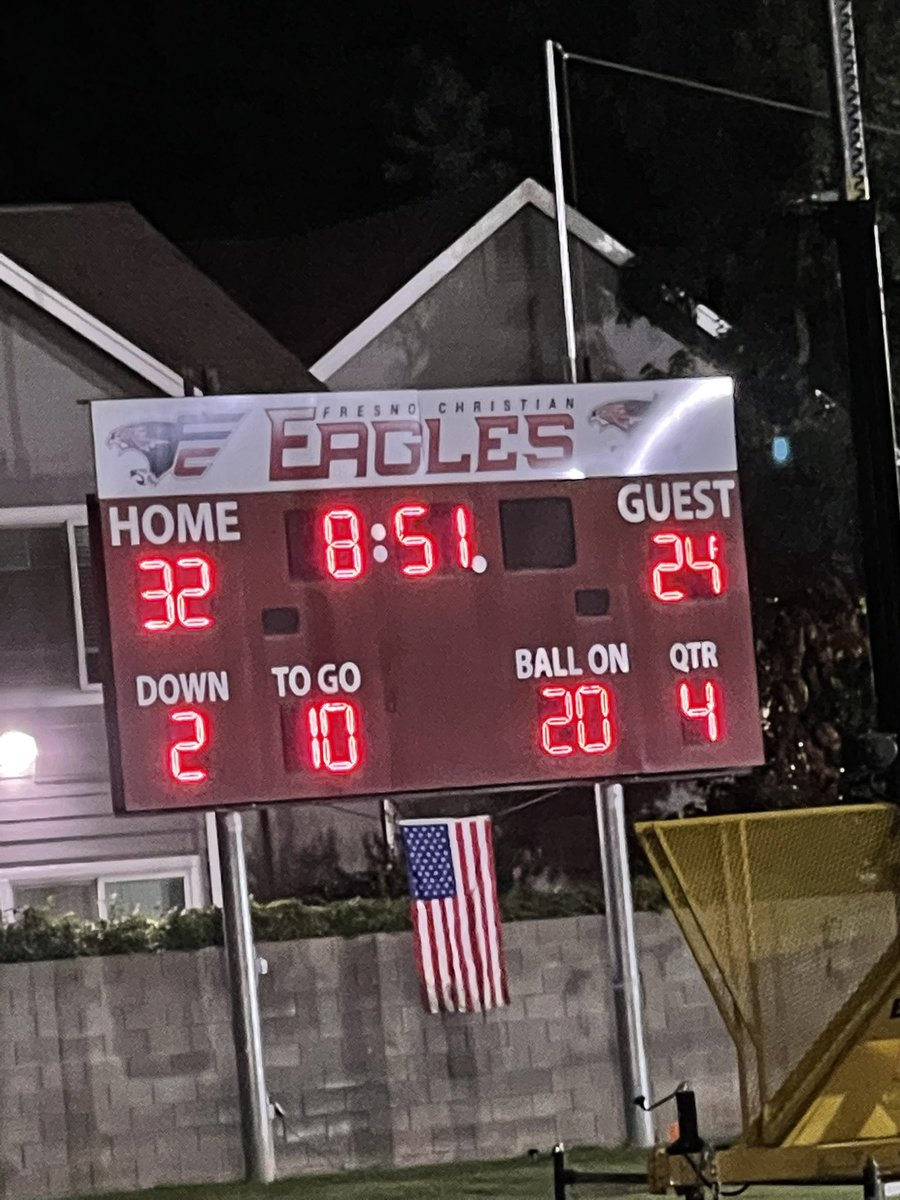 jhsktr's tweet photo. FCS Eagles 32 Branson Bulls 24 7:43 left in 4th . @PAGMETER @paulmeadors @gabecamarillo_ https://t.co/wdQaArI9Sn