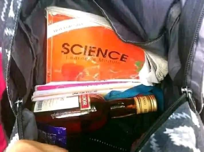 BYVLGARI's tweet image. What&apos;s in my dbtk bag #BINI #essentials #f2fclasses