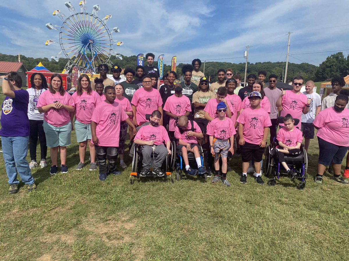 Had fun at the fair!! <a href="/CoachNeal/">Winston Neal</a> <a href="/ColumbiaState/">Columbia State</a> <a href="/CStateSports/">ColumbiaState Sports</a>