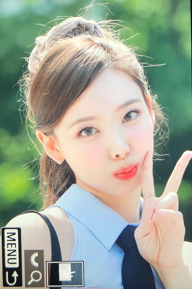 heartlipped's tweet photo. 220903 pre- 
어떻게 사람이 이렇게 이쁘담,,

#나연  #Nayeon  #ナヨン
#TWICE https://t.co/JvQutmQRzC