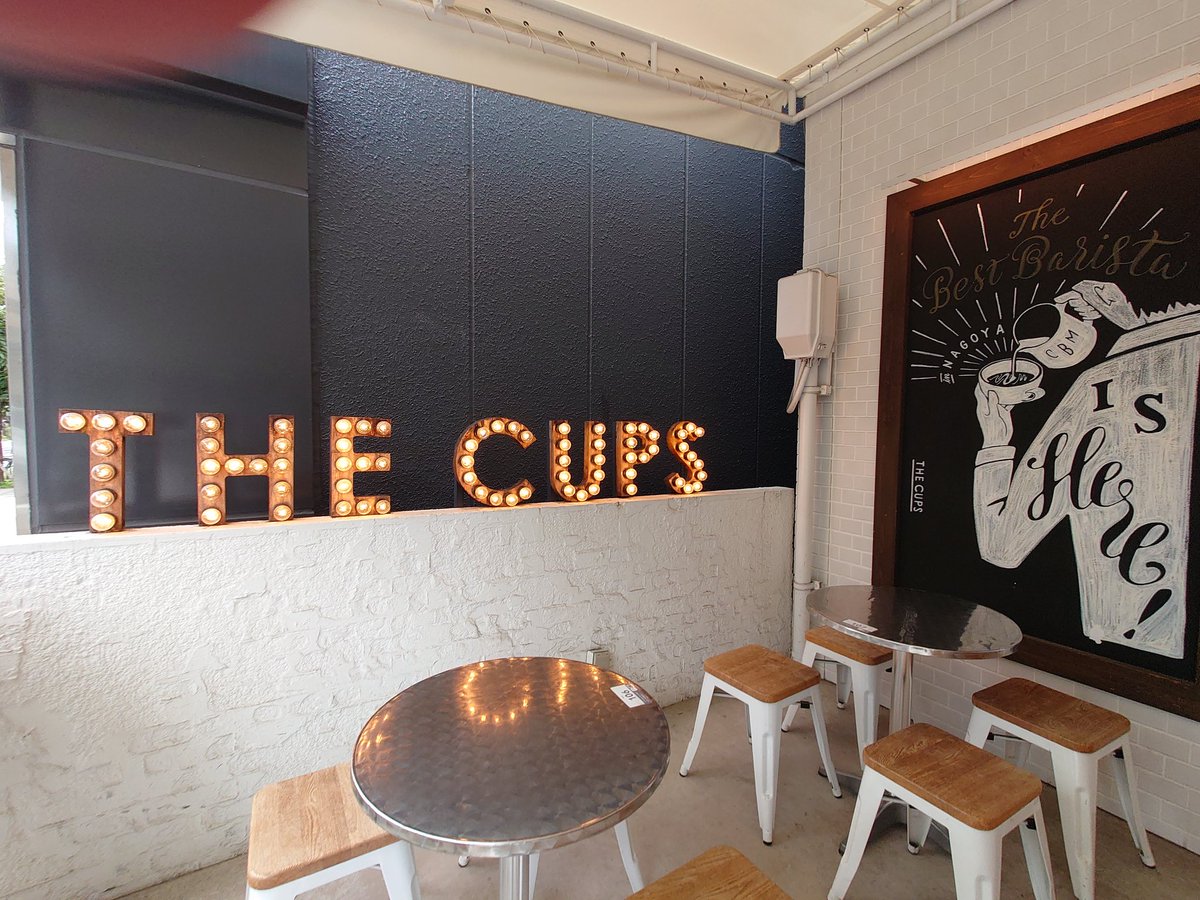 PDOG28909989's tweet photo. #未完全TV 公開収録後は
#THECUPS で
クールダウン
#いただきマンゴーパクパクパク https://t.co/VpIgYuLoki