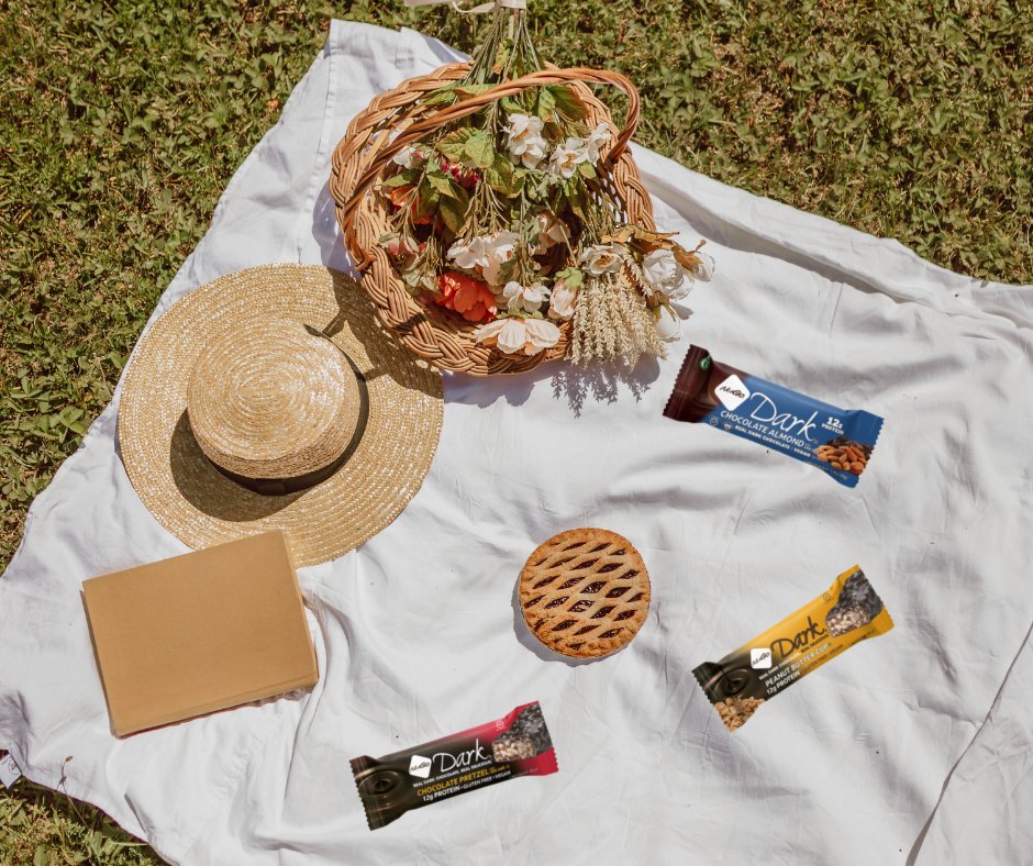 nugonutritionuk's tweet photo. Make your picnic something special…. Add some Nugo Dark Bars! 

Order your today from: https://t.co/UNDknjKDu8 

#Protein #Vegan #DairyFree #GlutenFree #GlutenFreeDiet #NuGo #NugoNutrition #DarkChocolate #ProteinBar #Picnic #Summer #Chocolate https://t.co/8WHohDY36V