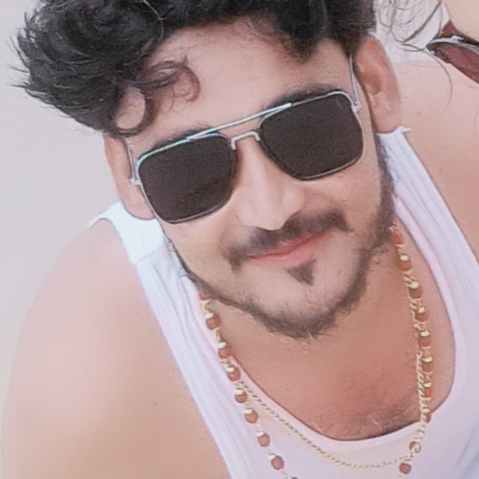 Indiapower12's tweet photo. #NewProfilePic https://t.co/4FLIIx9Rzj