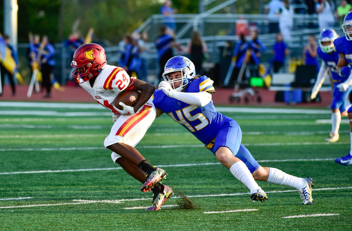✅1st opening season shut out since '99
✅4th ever 50-point game
✅Starting out 1-0

<a href="/CircleFootball_/">CIRCLE FOOTBALL</a> knows it's only 1 game

"We feel like we haven’t done anything yet,” <a href="/ChadwellCooper/">Cooper Chadwell</a> said. “We still could have done better than we even did.”
bit.ly/3qaLXKo #kspreps