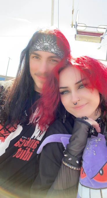 oh yeah also. look at me and bf 