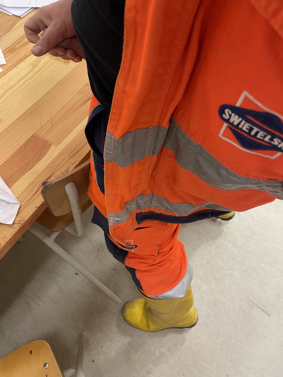 workerfetishAT's tweet photo. https://t.co/RmVVlltPE5
