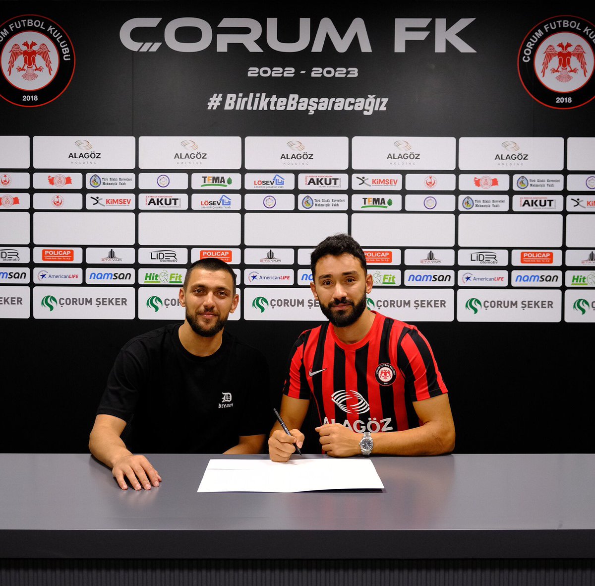 corumfk's tweet photo. 🤩🤩

Hoş geldin  Ferhat Yazgan ✍🏼 

🗓 : 20.10.1992 (30)

📍 : Orta Saha 

⚽️ : 303 Maç 40 Gol 

🔎 : Holstein Kiel, Wolfsburg ||, Trabzonspor, 1461 Trabzon, Sakaryaspor, Manisa FK, İstanbulspor, Alagöz Holding Iğdır FK https://t.co/PWl2GzmJIX
