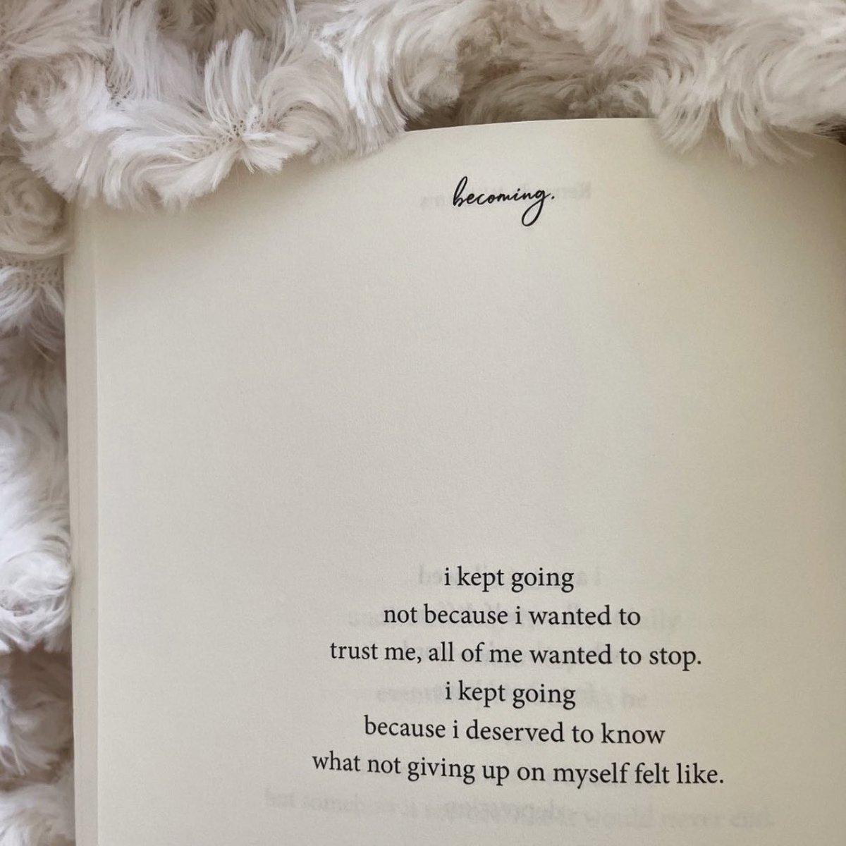 spicebae_'s tweet photo. thread of my top 10 favorite poetry pieces 🥹😍
1. https://t.co/N8npHORr9t