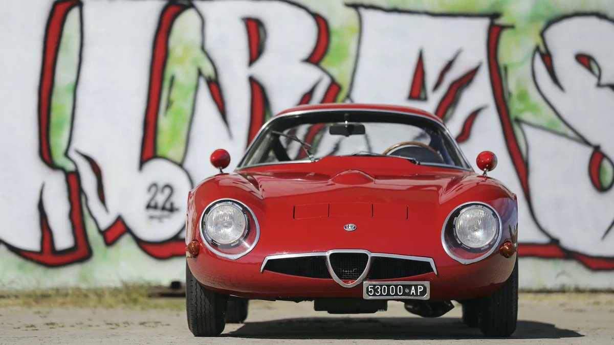 CandSCmagazine's tweet photo. Today’s the day for @goodingandco’s sale at Hampton Court Palace during @ConcoursUK: https://t.co/AsoxSIzIsb. https://t.co/IPBiwilAv9