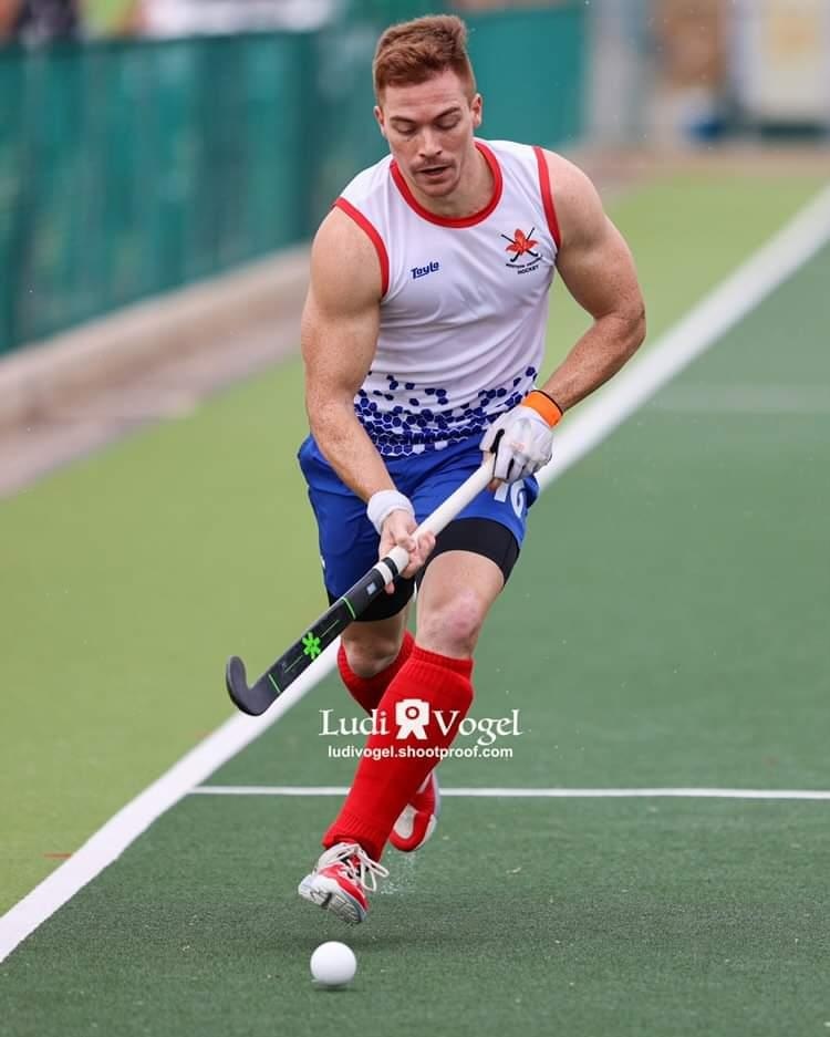 mattds_16's tweet photo. Finals day ✅

Been a great week so far with the WP lads, looking forward to go again tonight 🏑

WP vs KZN Raiders at 6pm at TUT 🔵⚪ You can also catch the game live on @supersporttv 207 📺

#WP #WesternProvince #Final #OsakaHockey #OsakaProPlayer #SunlifeVitamins
@osakahockey https://t.co/z86GgzhS3F
