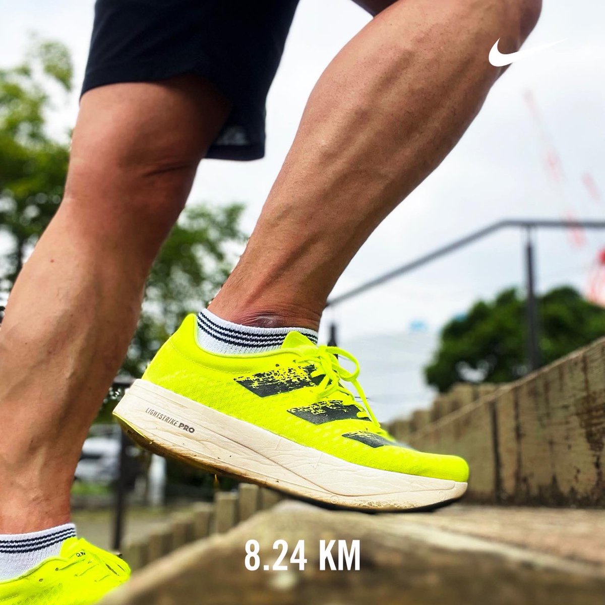 nadesign's tweet photo. 走るデザイナー
日差しなく、風もなく、湿度高め、結構キツい。
Today's #applemusic is #shogohamada
Ran 8.24 km with the #NRC
#adidas #adidasrunning #adizero #adizeroadiospro #JustDoIt #running #runner #runners #nikerunning #applewatch #beats #beatsfitpro https://t.co/R8djcAzgdA