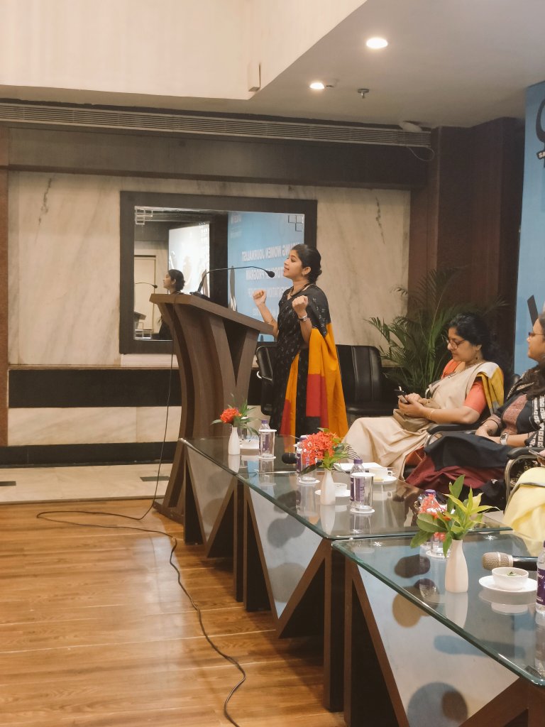 NiteshK76860410's tweet photo. Its an Pleasure to Listin @tanaya_p at Young Women Journalist Mentorship Program - Orientation Workshop. I thoroughly enjoyed your talk at the Workshop. Learned a lot of things.
#You_don't_have aPersonal life If you are a Journalist.
#ତାଳି_କମ_ଗାଳି_ବେଶୀ ସାମ୍ବାଦିକତା ରେ l https://t.co/CLnoaE36rg