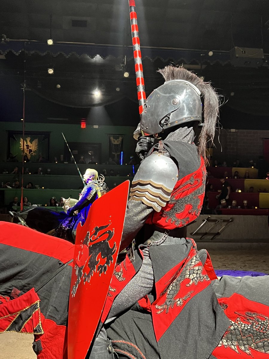 OP Heals On Twitter RT kiwithesmol Went To A Medieval Themed Show 