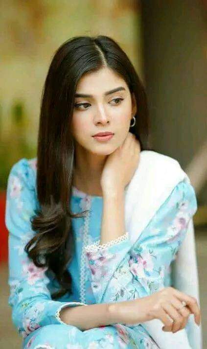 Hania butt tweet media