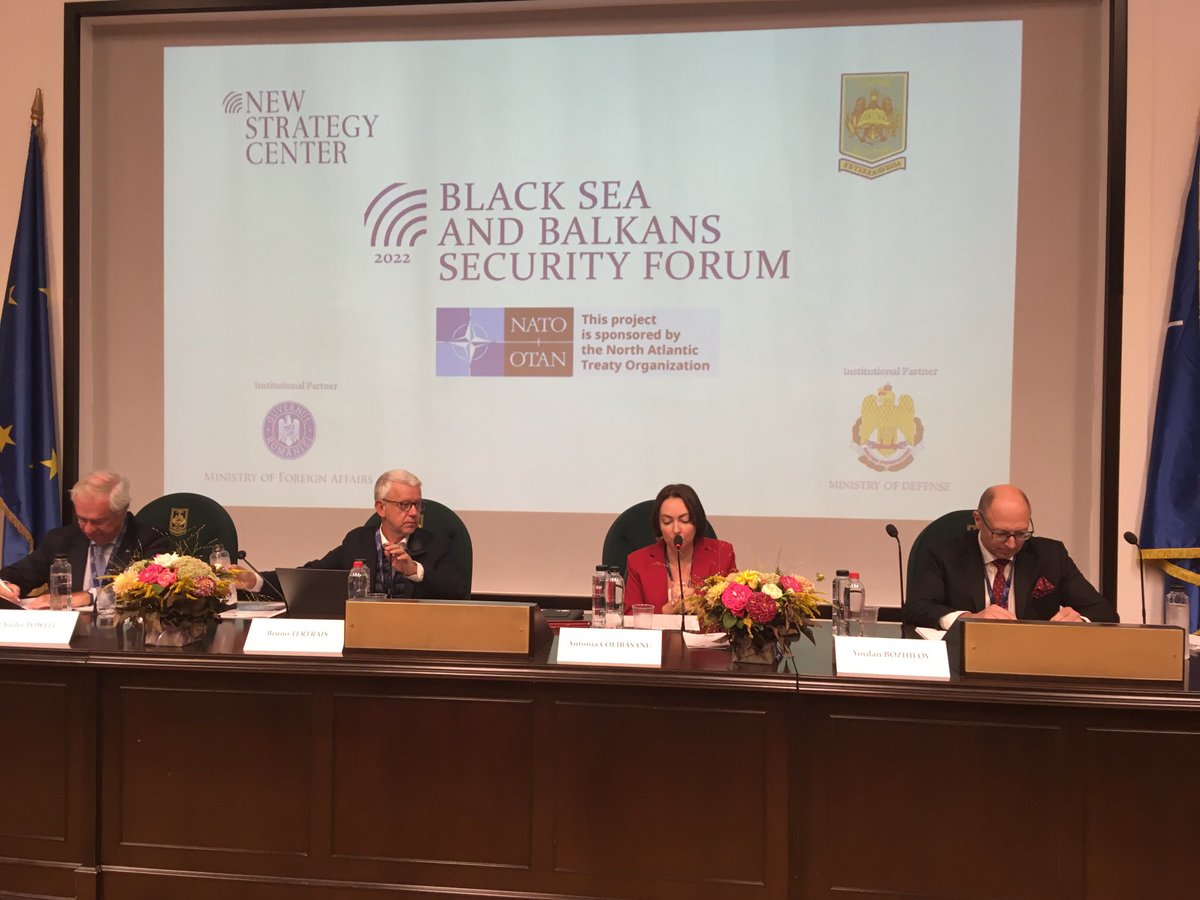 FabienZamora's tweet image. Quelle architecture de sécurité européenne après la guerre ? Table ronde du ⁦@NSC_Romania⁩ avec ⁦⁦@ColibasanuAnto⁩ ⁦@BrunoTertrais⁩ ⁦@CharlesTPowell⁩ et Yordan Bozhilov du Sofia security forum