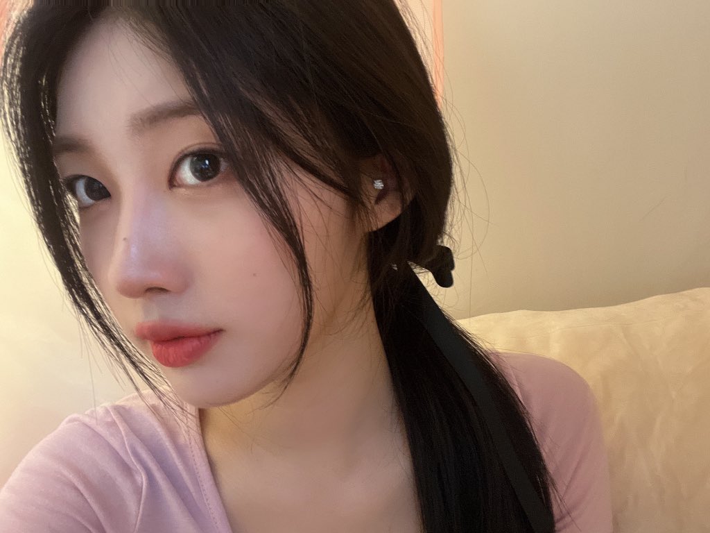 sihyeonpic's tweet photo. fancafe update https://t.co/YYhDb8ZUfF