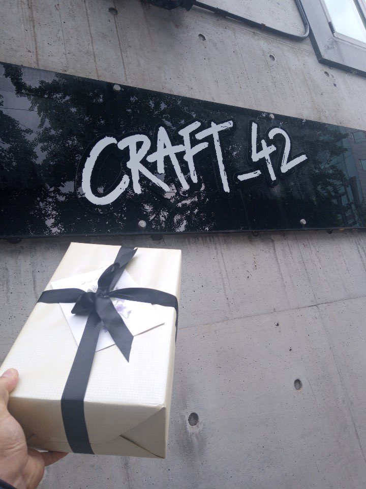 انشغلت ونسيت اوريكم هدية كيون سوك 🥺💞<a href="/SHOP__KOREAN/">SHOP KOREAN - لؤلؤة السـوق</a> شكرا لمنقذتي دايما 🙏😭