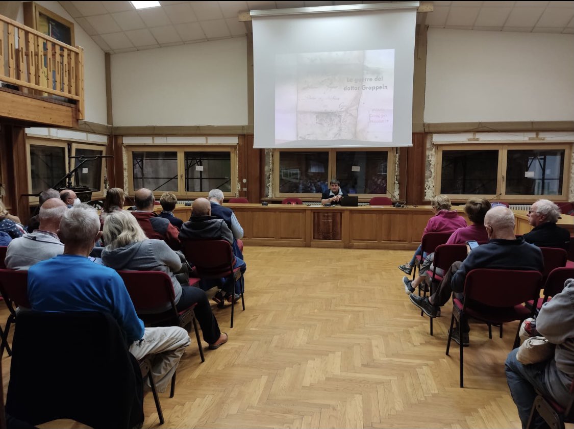 mauroEluca's tweet photo. Ciclo estivo di 16 conferenze-incontri che ha contato oltre 700 partecipanti. Un’estate molto intensa che non dimenticheremo… Grazie a tutti! #valledaosta #cultura #montagna #libri #turismo #storia #blog https://t.co/o5PX0VYZaU
