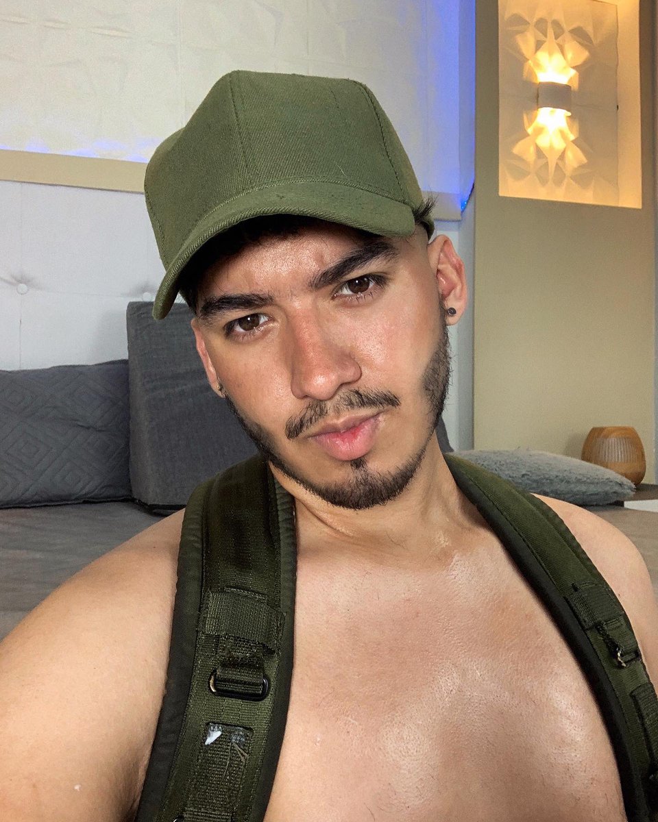 andy_beltran2's tweet photo. Qué tal de soldado ? https://t.co/TnC57gb1QG