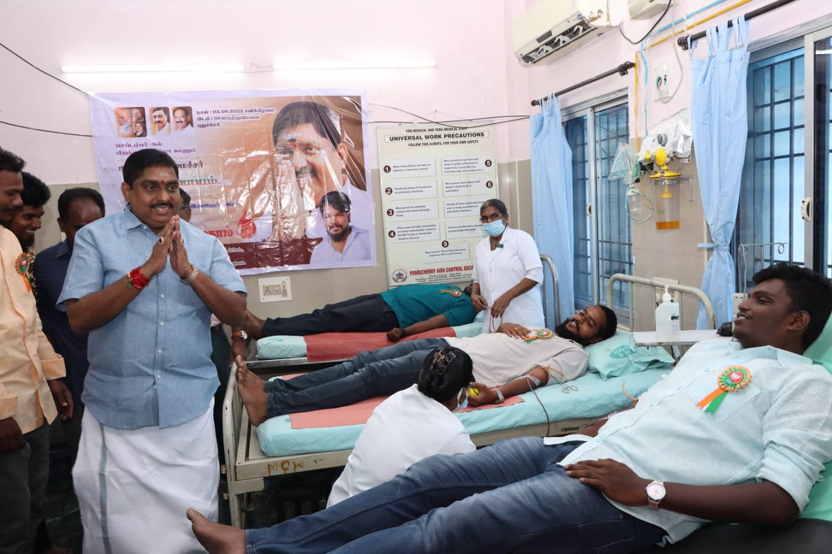 ANamassivayam's tweet photo. உள்துறை அமைச்சர் அவர்கள் பிறந்த நாள் விழாவை முன்னிட்டு பாஜக இளைஞரணி துணைத் தலைவர் விக்கிரமாதித்தன் ஏற்பாட்டில் பாஜக இளைஞரணி சார்பாக அரசுமருத்துவமனையில் இரத்ததான முகாம்  நடைபெற்றது.இந்நிகழ்ச்சியில் அமைச்சர் அவர்கள் கலந்துகொண்டு இரத்ததானம் செய்த இளைஞர்களுக்கு வாழ்த்து தெரிவித்தார். https://t.co/TB9Gwvj9Vq