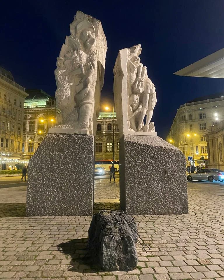 Our Events Coordinator Jess has a group out in Vienna this weekend. ☀️ The group are at congress during the day so Jess has planned some fantastic evening dinners and activities to ensure they all have some time to experience this beautiful city. 🇦🇹 

#eventplanner
#eventprofs