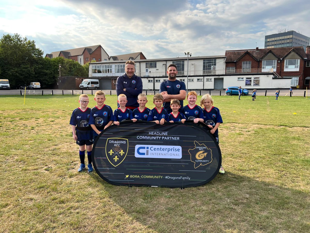 Big thanks to <a href="/ebbwvalesteeler/">Ebbw Vale Steelers</a> <a href="/Steelersjrfc/">Whitehead Steelers</a> &amp; <a href="/BargoedJ/">Bargoed mini and juniors</a> who played in our @dragonsrugby pre-match U8 <a href="/CenterpriseInt/">Centerprise International</a> Tag Festival <a href="/rodneyparade/">Rodney Parade</a>. Loads of future Dragons on show &amp; loved seeing all the try’s, congrats all.  
The ht lap of honour was so loud, what a reception 👍