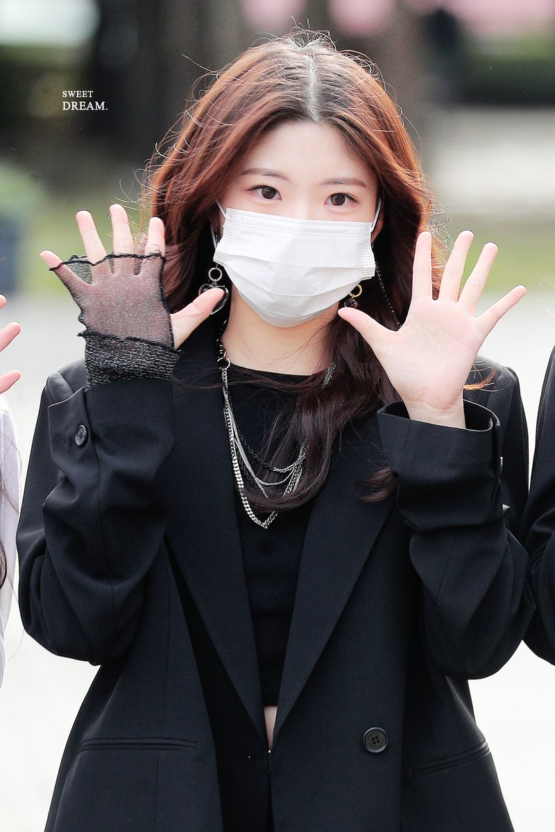 211016
#윤채원 #채원