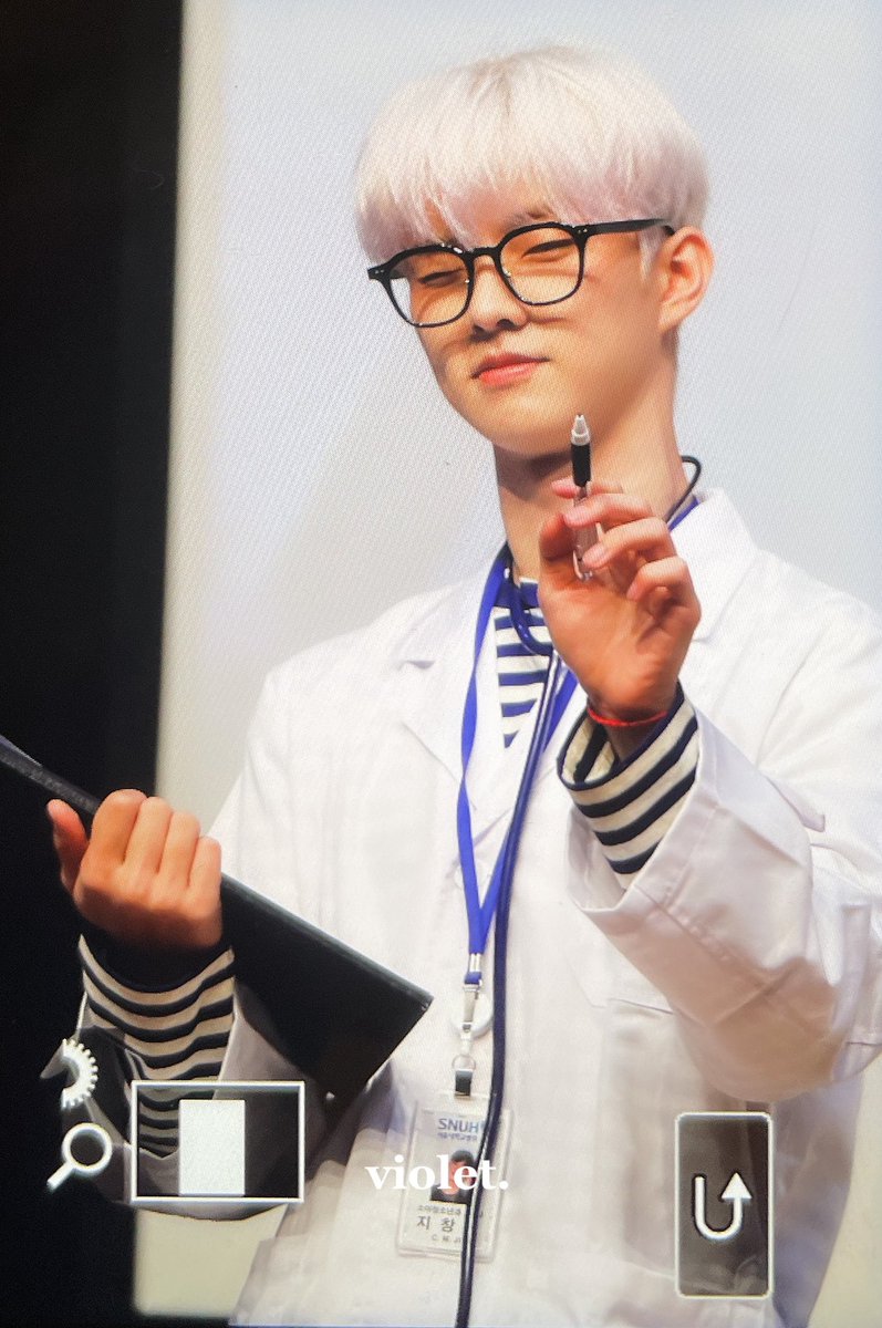 violet_1105's tweet photo. 220903 지쌤 

#THEBOYZ #더보이즈 #지창민 #큐 https://t.co/rboslx3tHB