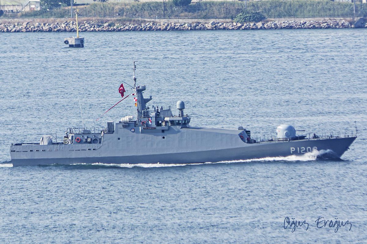 OguzEroguz1's tweet photo. #TurkishNavy #TuzlaClass patrol boat #TCGKumkale #P1203 #BarışİçinDenizlerde https://t.co/QByiKCXV9K