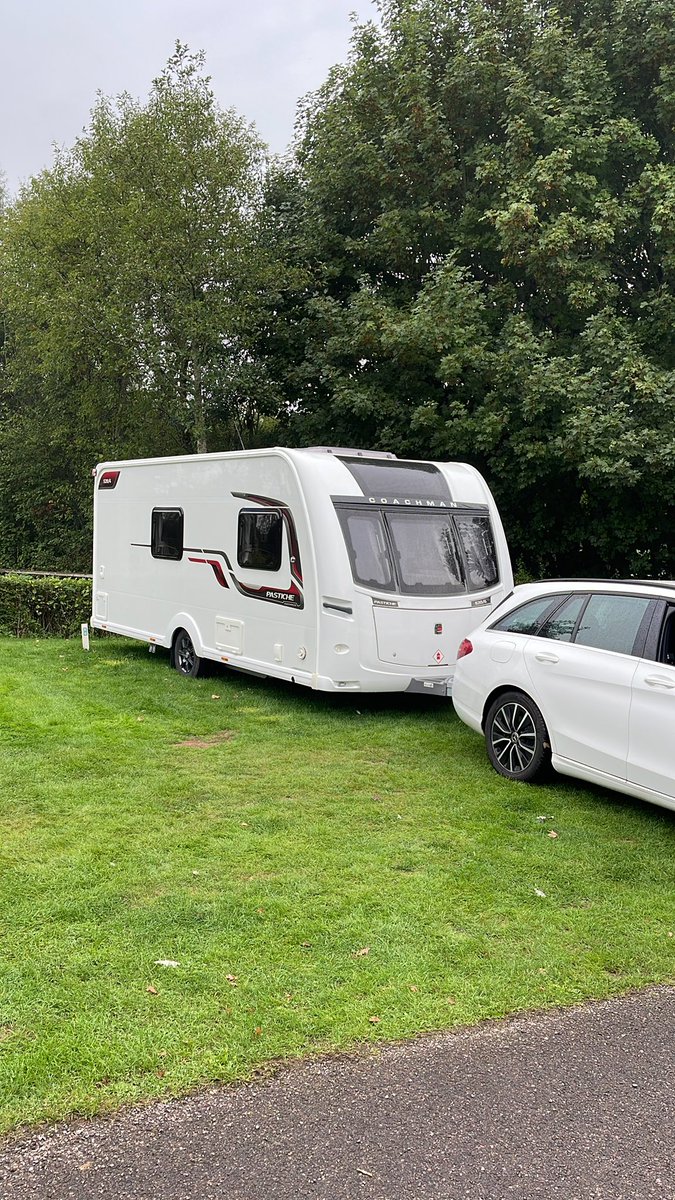 SnappyVanners's tweet photo. Almost ready to roll! It’s been a lovely relaxing holiday. @candmclub @GailMcoops #untilnextime #exebridge #lakeside https://t.co/5EJEbPoH6p