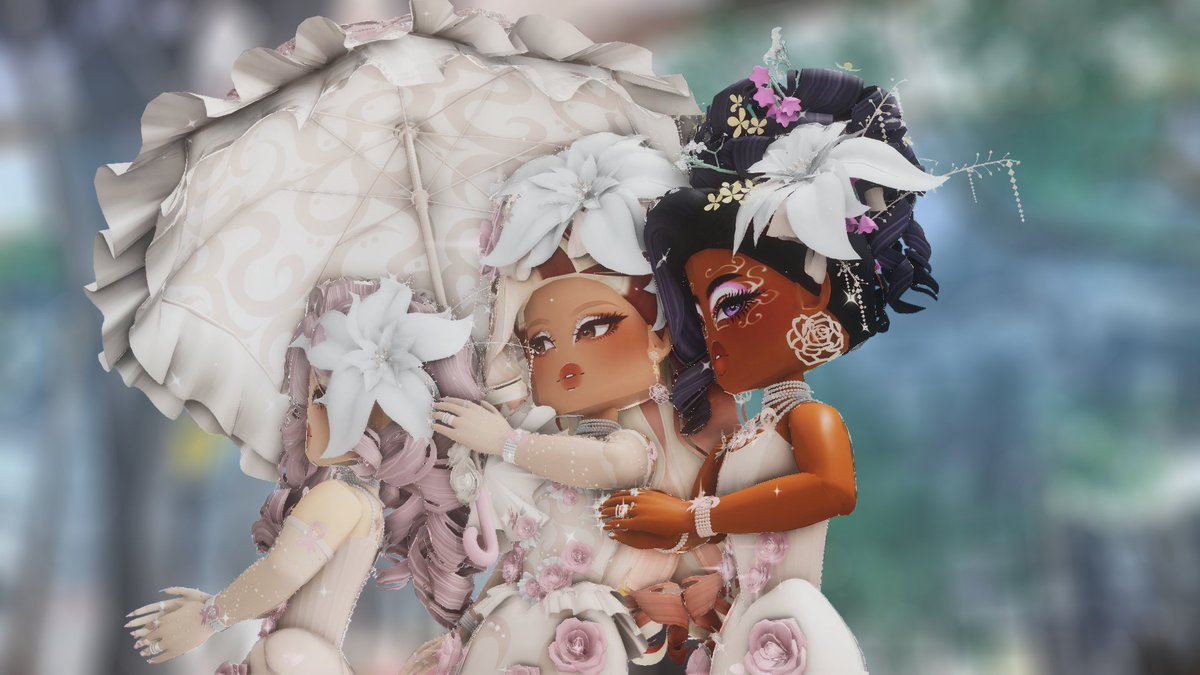 💜💜FULL GODDESS OF TRIUMPH GW💗💗
im giving away the set from royale high to 1 of the top 100 people that is active here! the new parasol has been added to the prize pool of my pinned <3