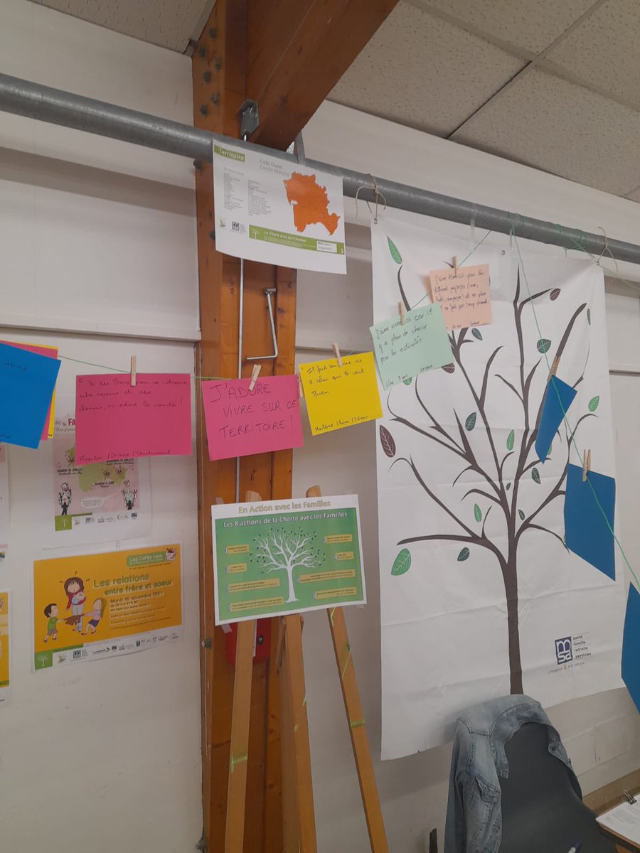 msacn1450's tweet photo. L’équipe de la charte avec les #familles présente au forum des associations du territoire #Lessay #Periers #LaHaye. Ensemble, porteurs de parole pour mesurer l’impact des actions menées auprès des familles. @cdc_cocm https://t.co/ofSGbLdwPY