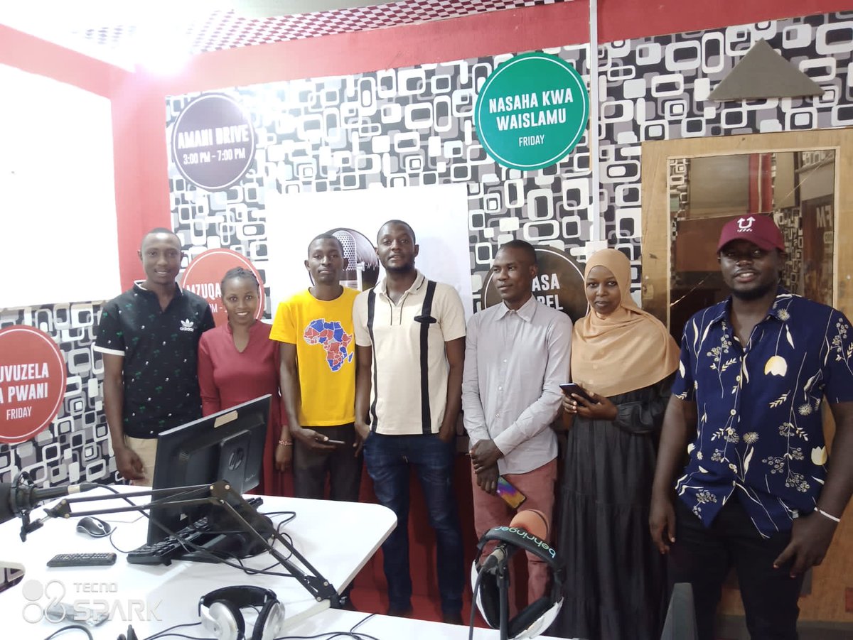 This morning itend Vox Radio to Discuss abt uchanguzi bila balaaa for search ad comon ground in tana Delta
<a href="/SFCG_Kenya/">Search for Common Ground Kenya(@SFCG_Kenya)</a> 
<a href="/Kulah_Nzomo/">Kulah Nzomo</a>