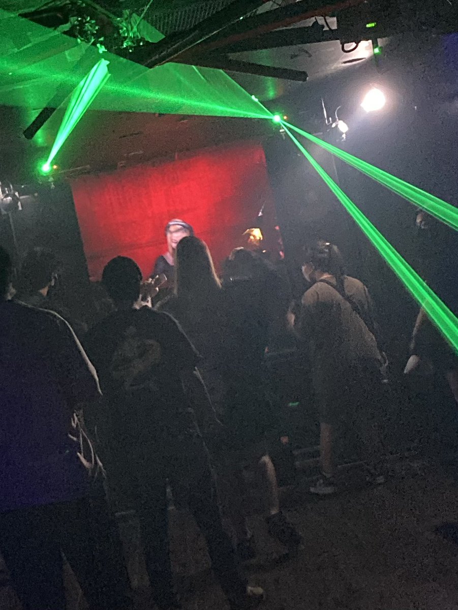 chaser_takito's tweet photo. 名古屋DJイベントに顔出してみた🎧
#2ero
#club_about https://t.co/3ftciGLDYo