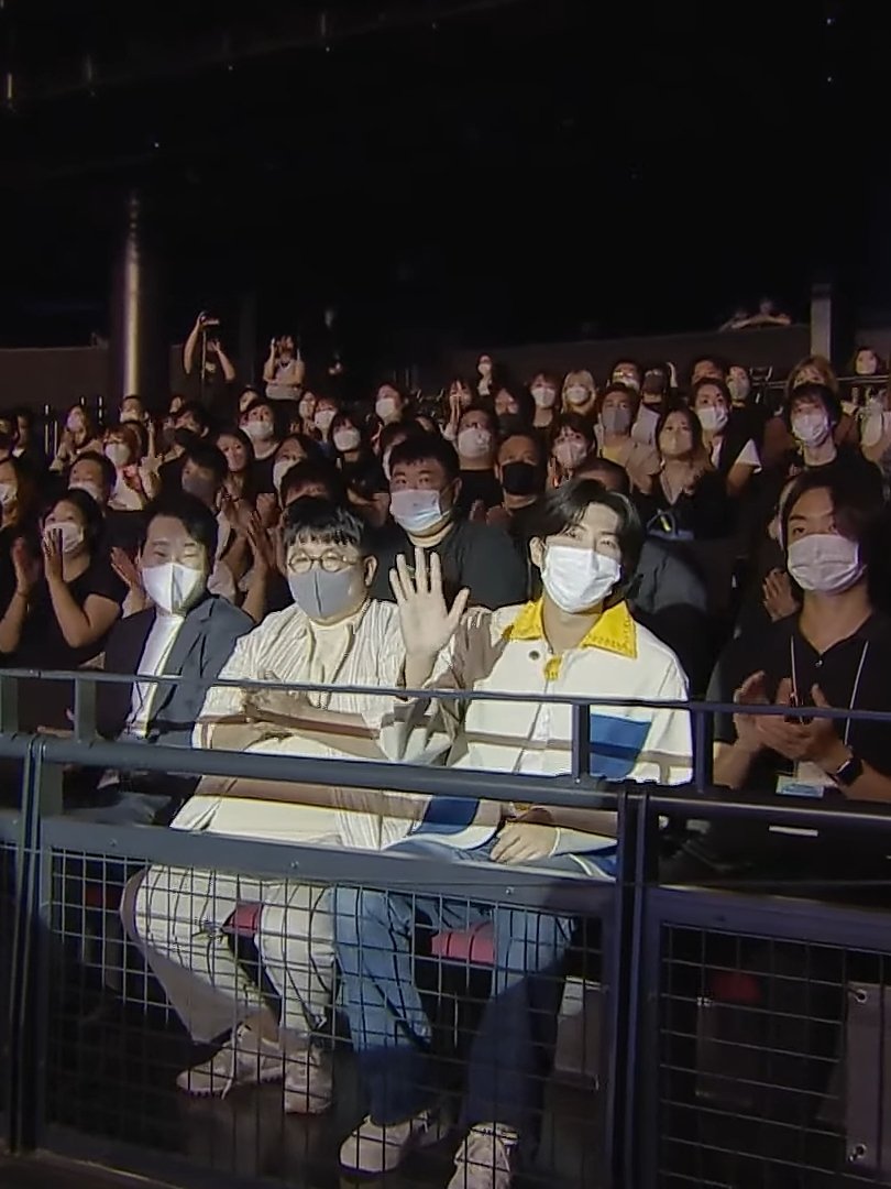BIGHIT_INFO's tweet photo. RM appearance at “&amp;AUDITION - The Howling - Final Round” !! https://t.co/br9tHYB6tP