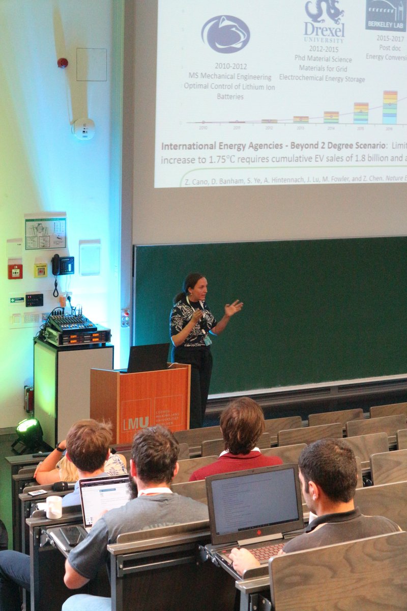 Inascon1's tweet photo. On thursday morning we had a great plenary talk by @gianpacc followed by a talk from @KelseyHatzell about solid state batteries and a talk from Christopher Kley about CO2 reduction. https://t.co/QzKidrekQo