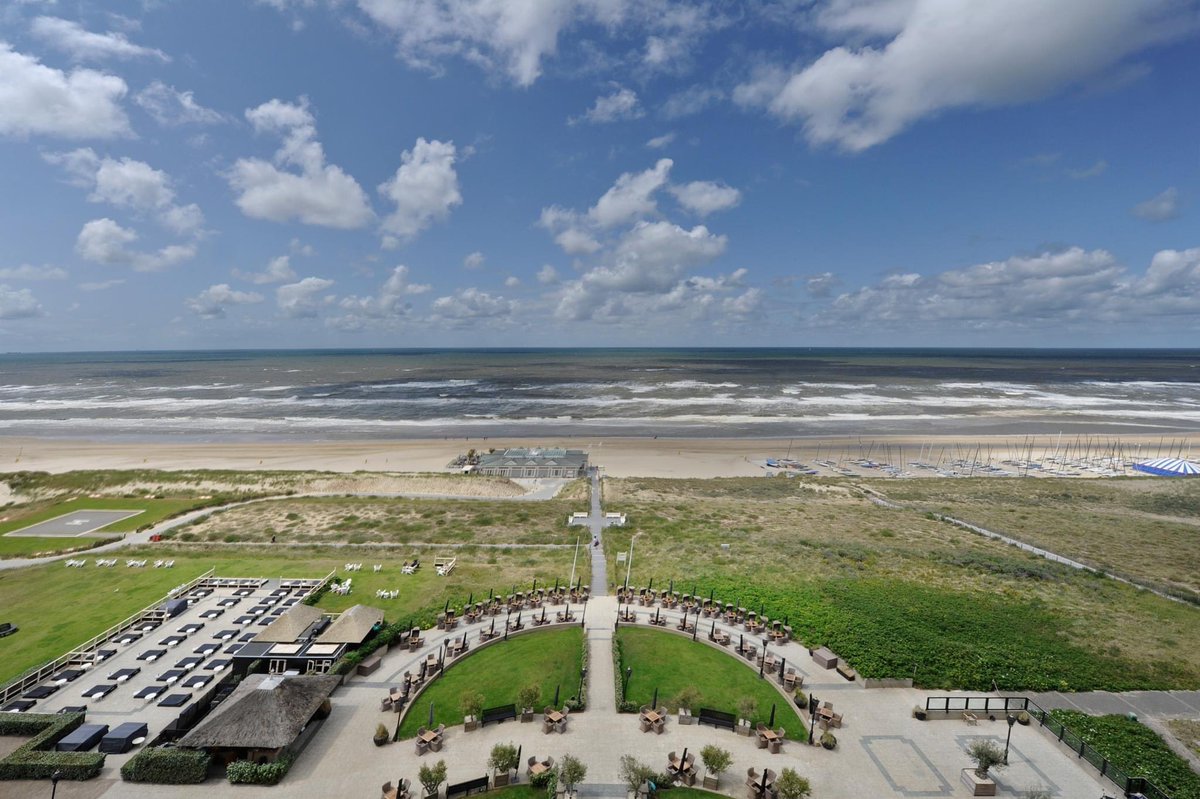 Nachtje wegdromen in Huis ter Duin...?

Onder al onze inschrijvers wordt een nachtje voor twee in Huis ter Duin verloot. In een Charming Large Kamer met uitzicht op de Noordzee, internationaal ontbijt, zwembad, sauna etc. 

Schrijf dus in: db4daagse.nl.