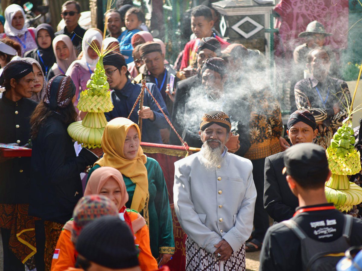 nov235711's tweet photo. Puncak Acara Dieng Culture Festival 2022 yang sakral berlangsung aman dan lancar
.
📍#dieng #diengculturefestival2022 @FestivalDiengID https://t.co/n8yOErnlYv