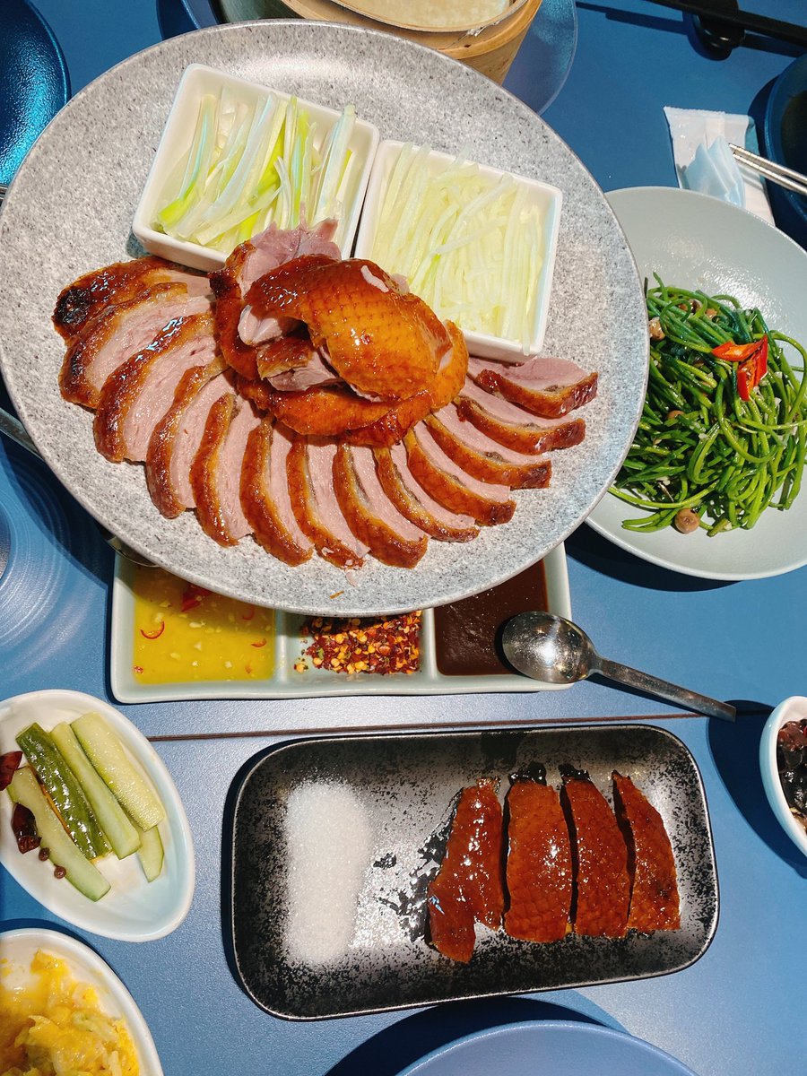 katielee165's tweet photo. Duck 🦆肉とお鍋です。❤️
#Taiwan #food #taipei #taiwanfood https://t.co/YWum6tahL1